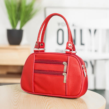 Μικρές τετράγωνες τσάντες κατάλληλες για μεσήλικες και ηλικιωμένες γυναίκες, όπως πορτοφόλια για κέρματα, θήκες για κλειδιά και θήκες για κινητά τηλέφωνα.