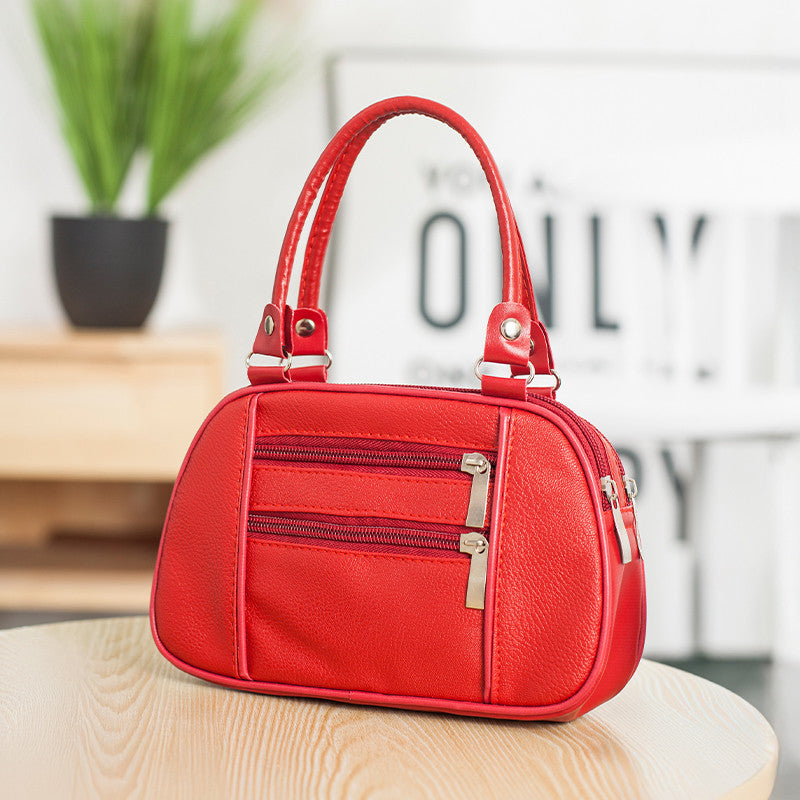 Μικρές τετράγωνες τσάντες κατάλληλες για μεσήλικες και ηλικιωμένες γυναίκες, όπως πορτοφόλια για κέρματα, θήκες για κλειδιά και θήκες για κινητά τηλέφωνα.