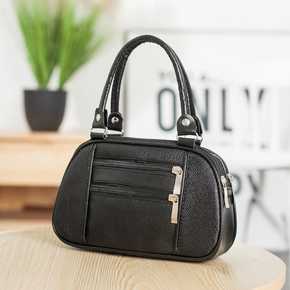 Μικρές τετράγωνες τσάντες κατάλληλες για μεσήλικες και ηλικιωμένες γυναίκες, όπως πορτοφόλια για κέρματα, θήκες για κλειδιά και θήκες για κινητά τηλέφωνα.