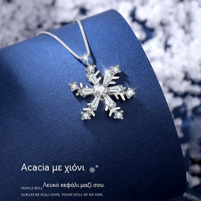 🔥😍【Αγοράστε 1 Πάρτε 1 Δωρεάν】💎Κολιέ με νιφάδα χιονιού και περιστρεφόμενο μενταγιόν, μια πινελιά πολυτέλειας, υψηλής ποιότητας και ένα δημοφιλές κομμάτι.