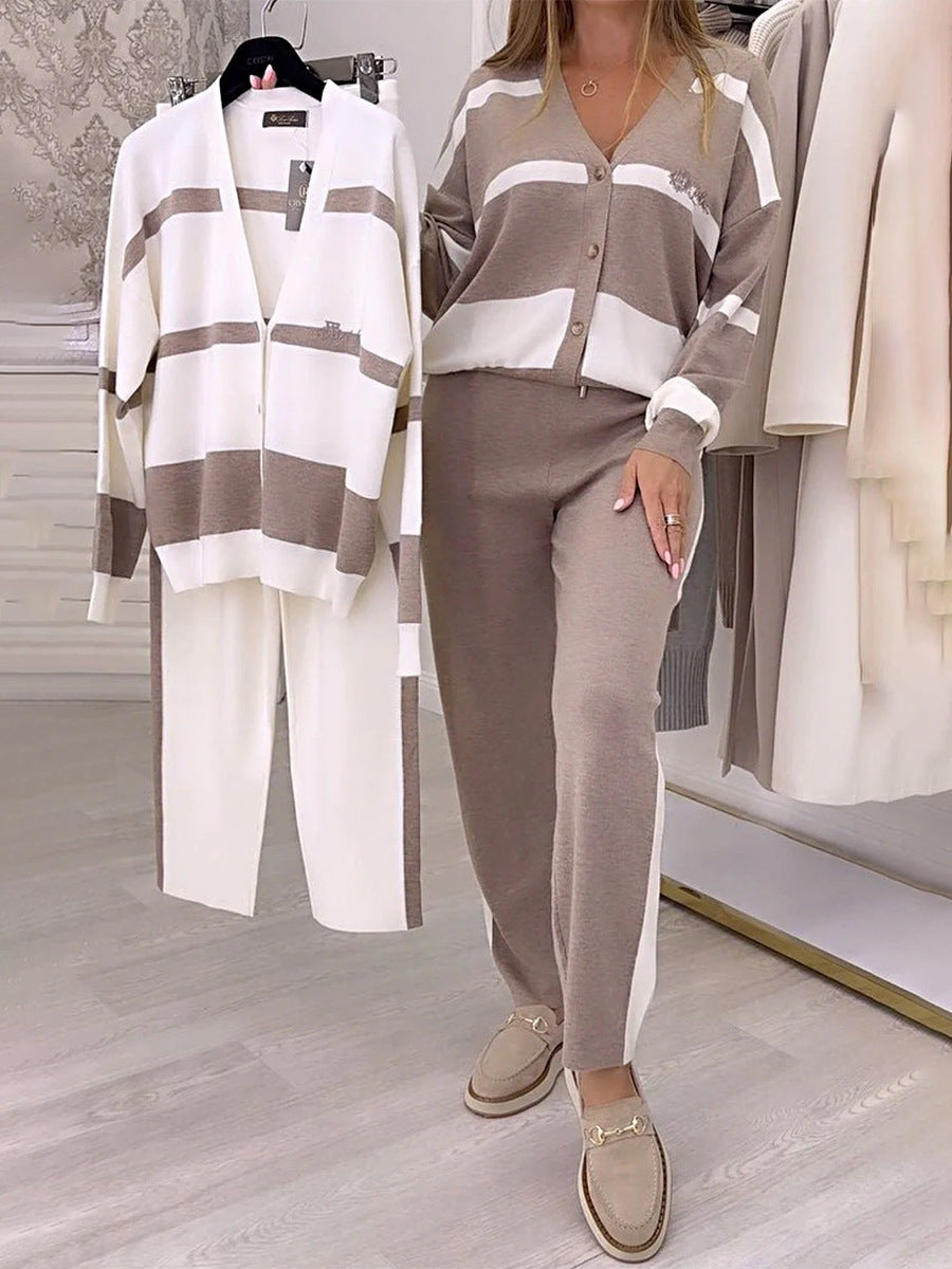 🔥🐏Ένα μοντέρνο, πλεκτό πουλόβερ σε χρώμα που κάνει αντίθεση, ένα σετ δύο τεμαχίων.