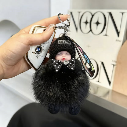 😴🧸🚗Αγοράστε 1 και πάρτε 1 δωρεάν🔥Μενταγιόν αυτοκινήτου σε σχήμα κούκλας που κοιμάται, μπρελόκ κινουμένων σχεδίων με μοτίβο βελούδινου παιχνιδιού.